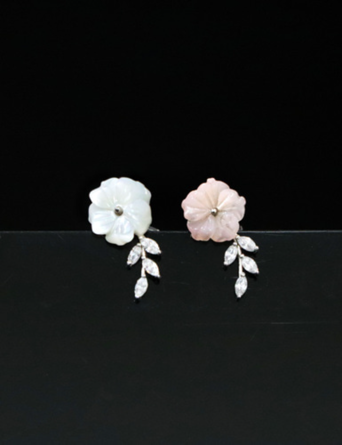 자개 꽃 큐빅 잎 커브 피어싱,귀걸이(2color)